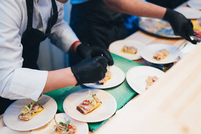 Ilustrasi Proses Bisnis Industri Kuliner. Foto: Unsplash.com/Anton Rybakov