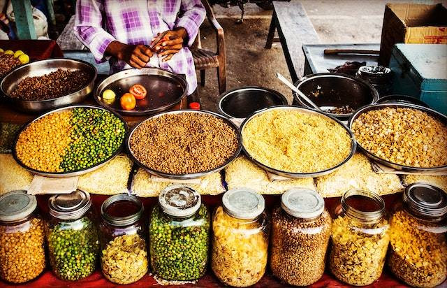 Ilustrasi restoran India di Bali, sumber foto: pexels.com/NEOSiAM 2021