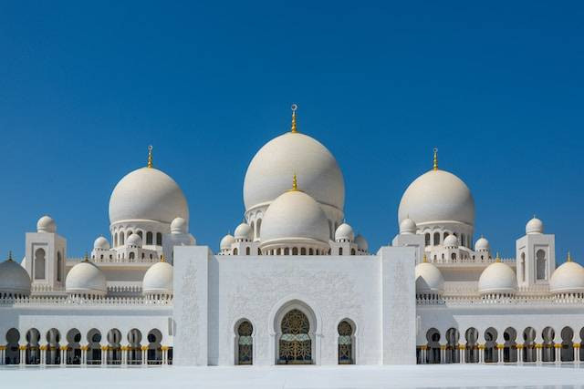 Ilustrasi Langgar Tempat Ibadah Umat Islam TTS. Foto: dok. Unsplash/Nick Fewings