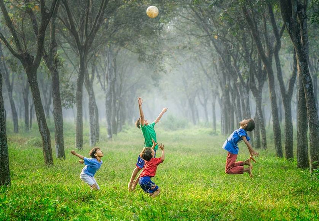 Caption Hari Anak, Gambar hanyalah ilustrasi, Sumber: Unsplash/Robert Collins