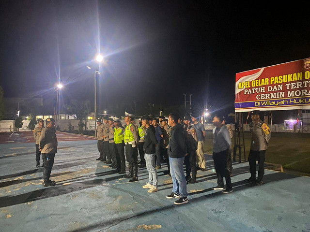 Polisi melaksanakan apel sebelum melakukan razia. Foto: Dok. Polres Sekadau