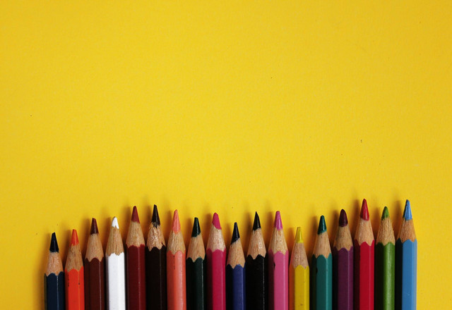 Ilustrasi Contoh ATK Sekolah. Sumber: Unsplash.com/Noslifactory