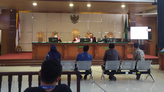 Suasana sidang penyuap Wali Kota Bandung Nonaktif di PN Bandung pada Senin (24/7).  Foto: Rachmadi Rasyad/kumparan