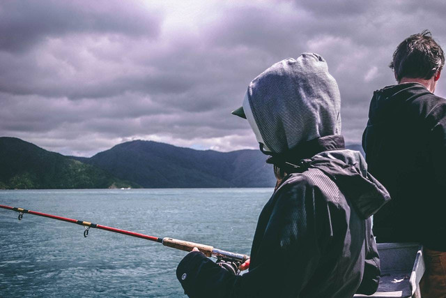 Ilustrasi jigging. Sumber: Darcy Lawrey/pexels.com