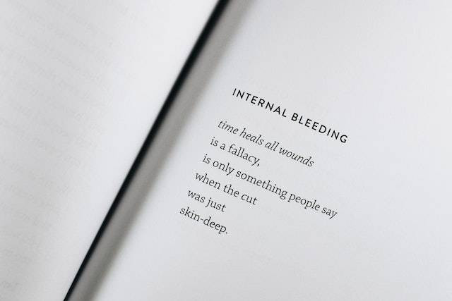 Ilustrasi ciri-ciri pantun. Sumber foto : pexels/thoughtcatalog