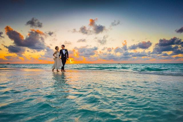 Ilustrasi kata-kata pernikahan untuk teman, sumber foto: pexels.com/Asad Photo Maldives