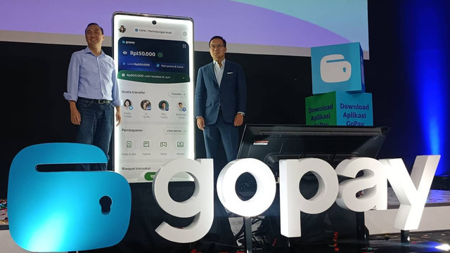Direktur dan Presiden GoTo Financial Hans Patuwo (kiri) dan CEO PT GoTo Gojek Tokopedia Tbk Patrick Walujo (kanan) menghadiri peluncuran Gopay, Rabu (26/7/2023). Foto: Ghinaa Rahmatika/kumparan