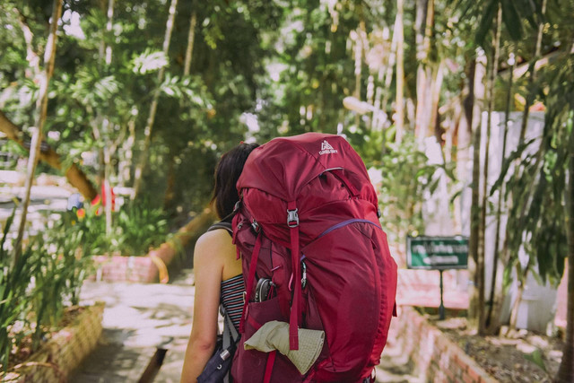 Ilustrasi Hotel untuk Backpacker di Bangkok. Sumber: Unsplash/Suhyeon Choi