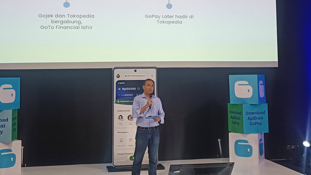 Presiden Unit Bisnis Financial Technology GoTo Hans Patuwo dalam peluncuran aplikasi Gopay di Kantor Gojek Pasaraya Blok M, Rabu (26/7/2023). Foto: Ghinaa Rahmatika/kumparan