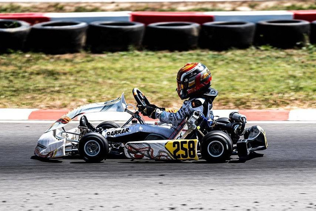 Pebalap muda Indonesia yang berkompetisi di Italia, Qarrar Firhand. Foto: Pribadi/Firhand Ali