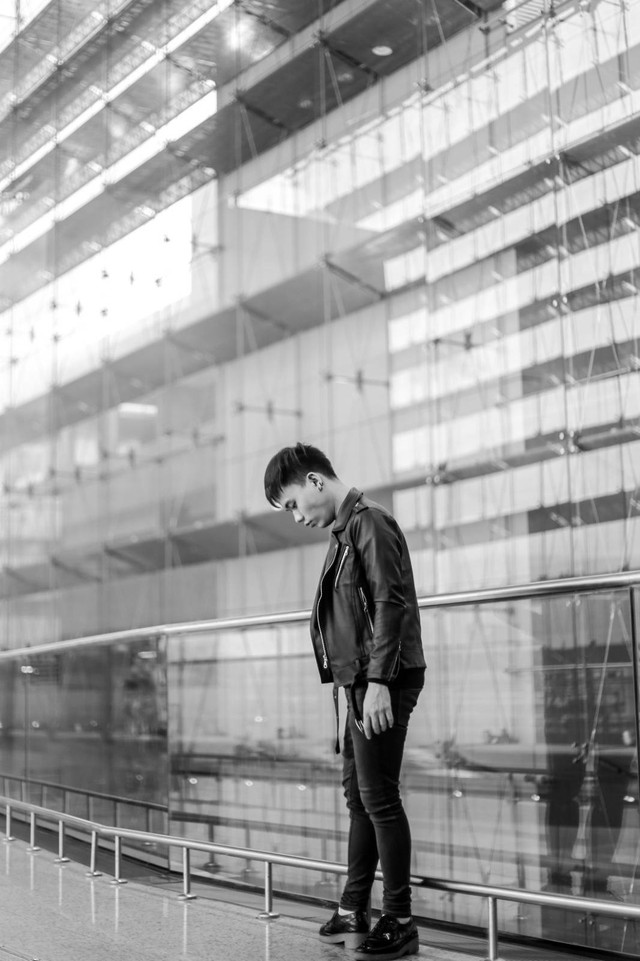 Hendi Thamrin, seorang kreator konten, fotografer, desainer visual dan tenaga pendidi