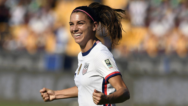 Alex Morgan AS merayakan setelah mencetak gol melawan Haiti selama pertandingan sepak bola Kejuaraan Wanita Concacaf 2022 di stadion Universitario di Monterrey, Negara Bagian Nuevo Leon, Meksiko pada 4 Juli 2022. Foto: Alfredo Etrella / AFP