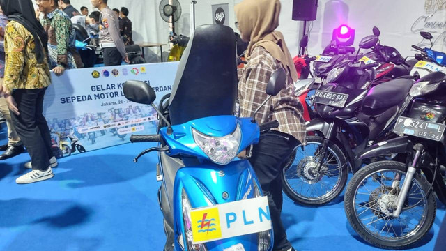 Contoh motor konversi listrik, Jumat (28/7/2023). Foto: Ave Airiza Gunanto/kumparan