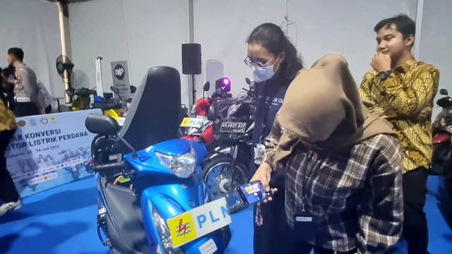 Contoh motor konversi listrik, Jumat (28/7/2023). Foto: Ave Airiza Gunanto/kumparan