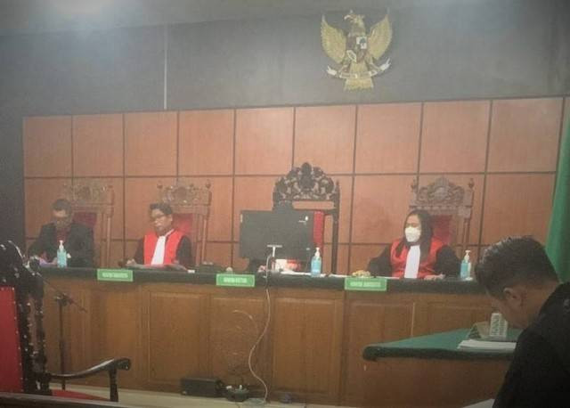 Sidang kasus korupsi pembangunan BP2TD Mempawah. Foto: Uli/Hi!Pontianak