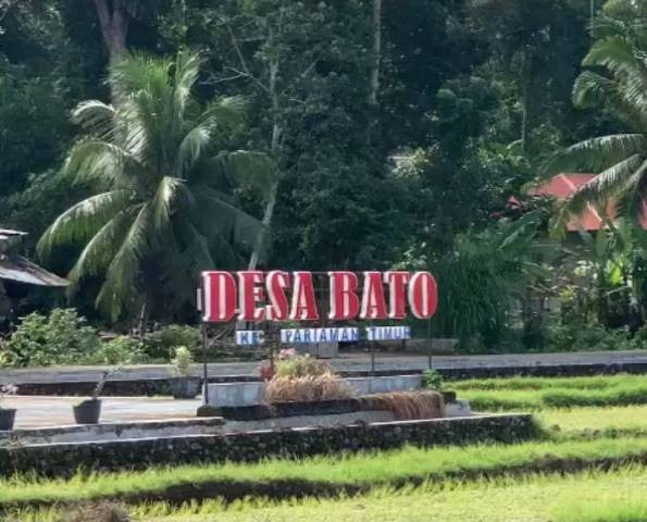 Ikon Desa Bato. Foto: Dokumen pribadi