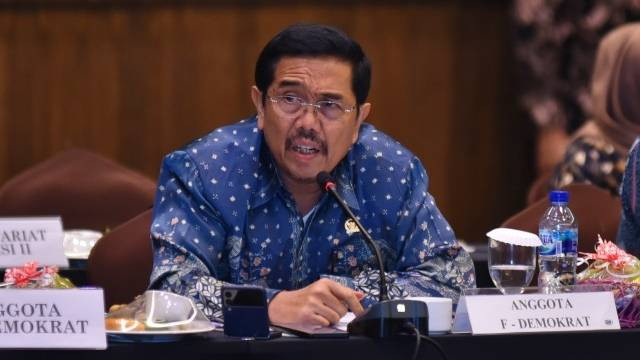 Anggota Komisi II DPR RI Ongku P. Hasibuan saat mengikuti pertemuan di Pekanbaru, Riau, Senin (26/6/2023). Foto: Kresno/nr/DPR