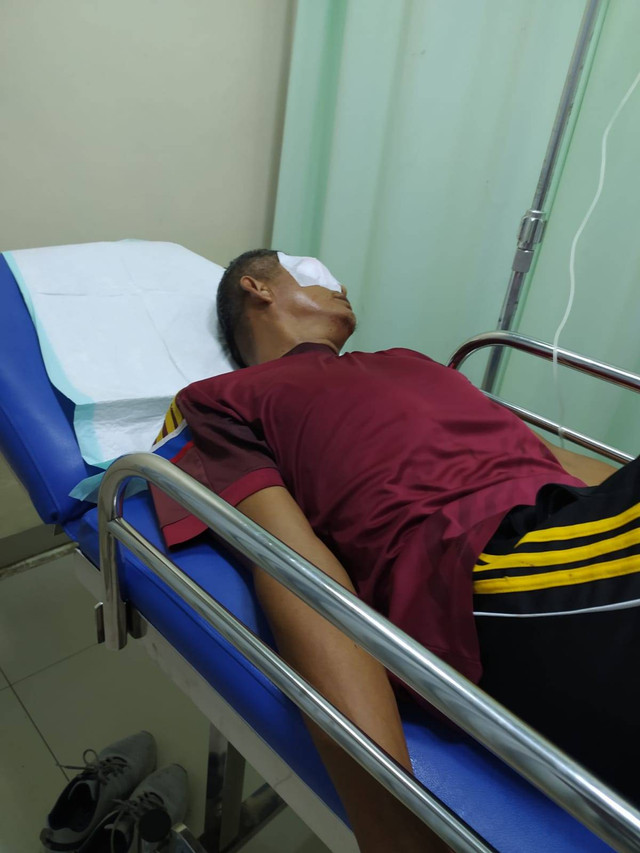 .Zaharman (58) dianiya oleh orang tua murid dengan menggunakan ketapel