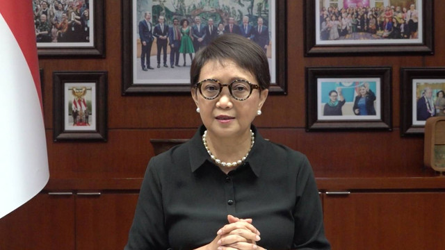 Menlu RI Retno Marsudi menyampaikan pidato kunci pada pembukaan pertemuan the 11th Expanded ASEAN Maritime Forum (EAMF) di Bali (02/8/2023). Foto: Dok. Kemlu RI