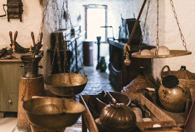 Ilustrasi Contoh Soal Kesetimbangan Benda Tegar. Foto: dok. Unsplash/Roman Kraft