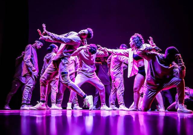 Ilustrasi Tips Dance Cover Kpop. Foto: dok. Unsplash/Maick Maciel