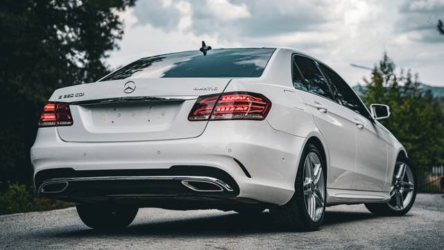 Cara Parkir Mobil Matic. Foto: Pexels/Muhammet Raşit Kaplan.