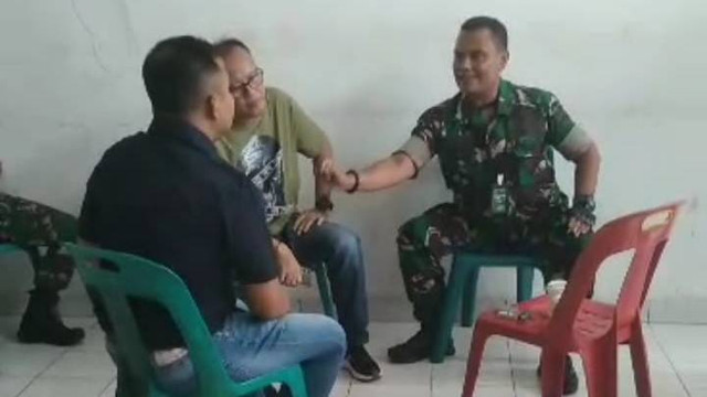 Keributan antara TNI dan Polri di Polrestabes Medan. Foto: Dok. Istimewa