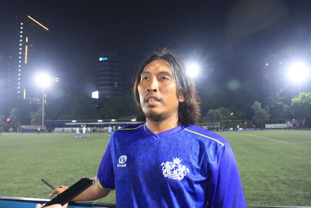 Mantan pemain Timnas Indonesia, Budi Sudarsono, di Pancoran Soccer Field, Jakarta, Minggu (6/8). Foto: Jodi Hermawan/kumparan