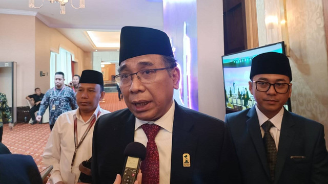 Ketum PBNU, Yahya Staquf di Hotel Ritz Carlton, Jakarta, Senin (7/8/2023). Foto: Zamachsyari/kumparan