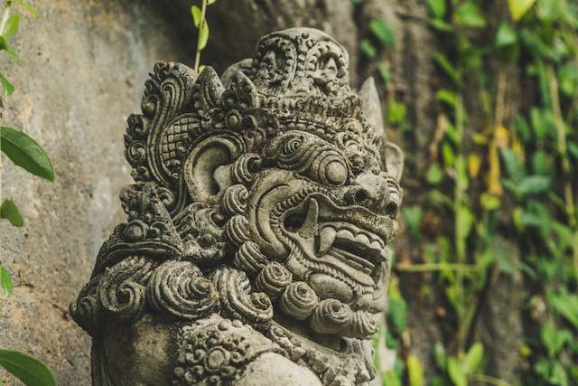 Ilustrasi Apa yang Dimaksud Patung Relief. Foto: dok. Unsplash/Paolo Nicolello