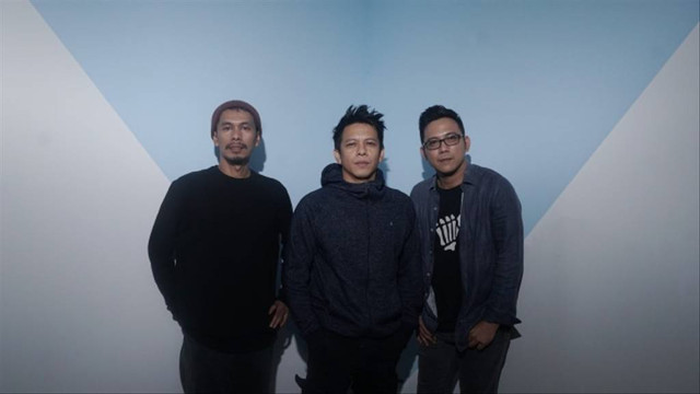 Chord Sally Sendiri dari Peterpan terdiri dari dua kunci saja. Foto: kumparan