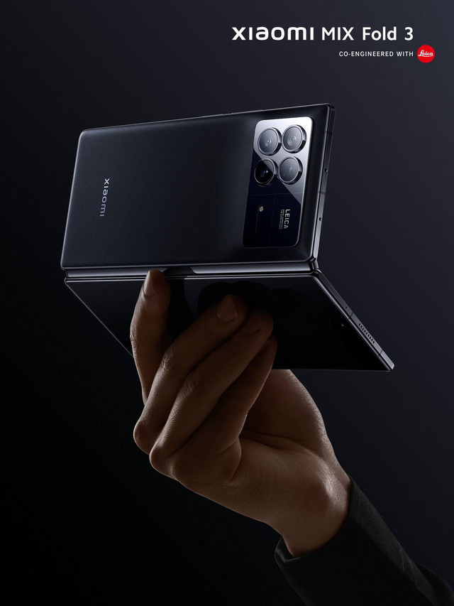 Penampakan Xiaomi Mi Mix Fold 3. Foto: Twitter/@leijun