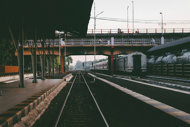Ilustrasi Kereta api cepat pertama dikembangkan oleh Jepang tahun 1964 dengan nama, sumber: unsplash/PradamasGiffary