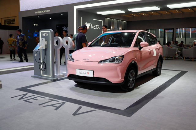 Mobil listrik Neta V di GIIAS 2023. Foto: Aditya Pratama Niagara/kumparan