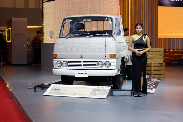 Fuso Canter generasi kedua di GIIAS 2023. Foto: Aditya Pratama Niagara/kumparan