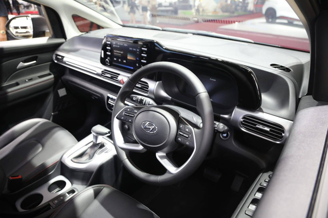 Mobil Hyundai Stargazer X di GIIAS 2023 di ICE BSD, Tangerang, Sabtu (12/8/2023). Foto: Aditia Noviansyah/kumparan
