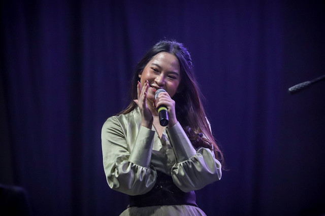 Penyanyi Raissa Anggiani tampil menghibur penonton konser The Sounds Project 2023 di Ecopark Ancol, Jakarta, Sabtu (12/8/2023). Foto: Jamal Ramadhan/kumparan