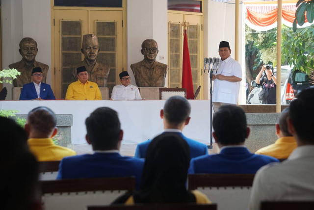 Ketua Umum Gerindra Prabowo Subianto memberikan sambutan di Museum Naskah Proklamasi, Menteng, Jakarta Pusat, Minggu (13/8/2023).  Foto: Iqbal Firdaus/kumparan