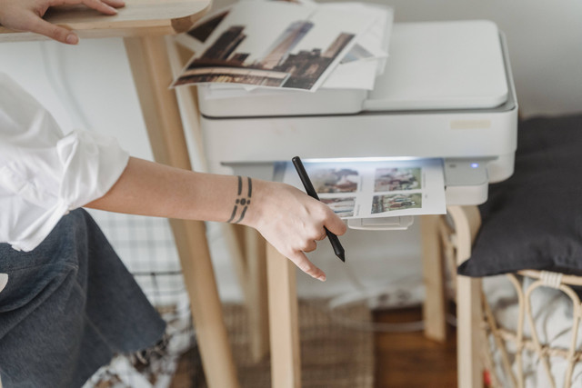 Ilustrasi Cara Reset Epson L120 , Foto: Pexels/George Milton