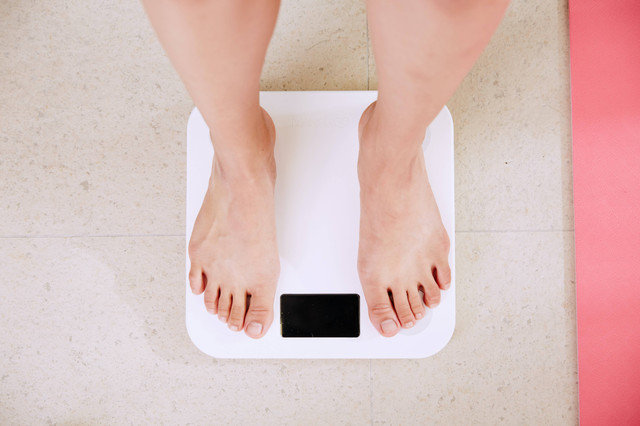 Ilustrasi Cara Konsisten Diet, Foto: Unsplash/i yunmai