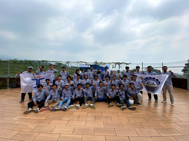 Mahasiswa dan Dosen Teknik Sipil