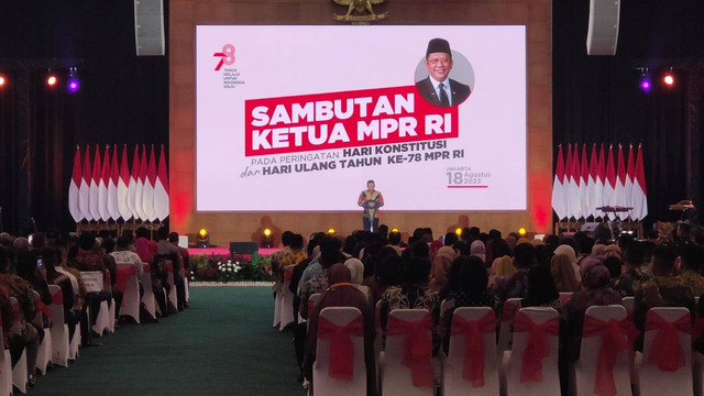Ketua MPR Bambang Soesatyo menyampaikan sambutan pada Perayaan Hari Konstitusi 2023 dan HUT ke-78 MPR RI, di Gedung DPR, Jakarta, Kamis (18/8/2023). Foto: Zamachsyari/kumparan