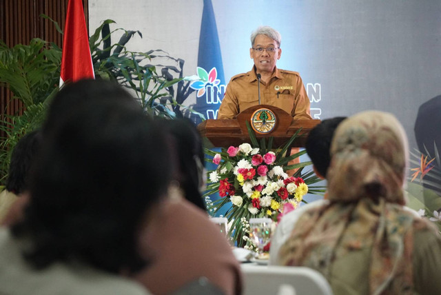Dirjen Konservasi Sumber Daya Alam dan Ekosistem (KSBAE) Satyawan Pudyatmoko memberikan laporan pada acara Forum Group Discussion Penemuan Spesies Baru Tumbuhan dan Satwa Liar di Kementerian LHK, Jakarta, Senin (21/8). Foto: Iqbal Firdaus/kumparan