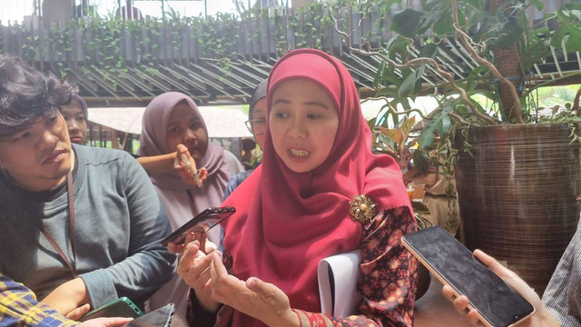 Direktur Departemen Internasional BI, Iss Savitri Hafid di Telaga Sampireun, Senin (21/8).  Foto: Ave Airiza Gunanto/kumparan