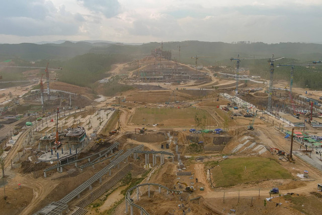 Foto udara proses pembangunan di Kawasan Inti Pusat Pemerintahan (KIPP) Ibu Kota Negara (IKN) Nusantara, Penajam Paser Utara, Kalimantan Timur, Selasa (22/8/2023). Foto: M Risyal Hidayat/ANTARA FOTO