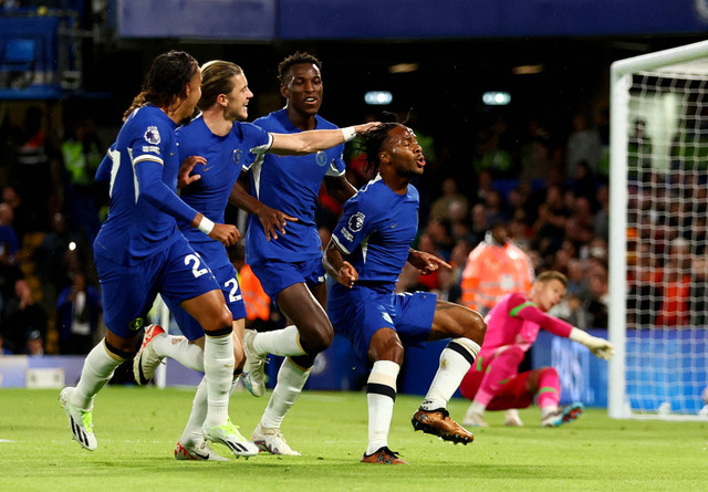 Chelsea vs Luton town, Sabtu (26/8) dini hari WIB. Foto: Andrew Boyers/REUTERS