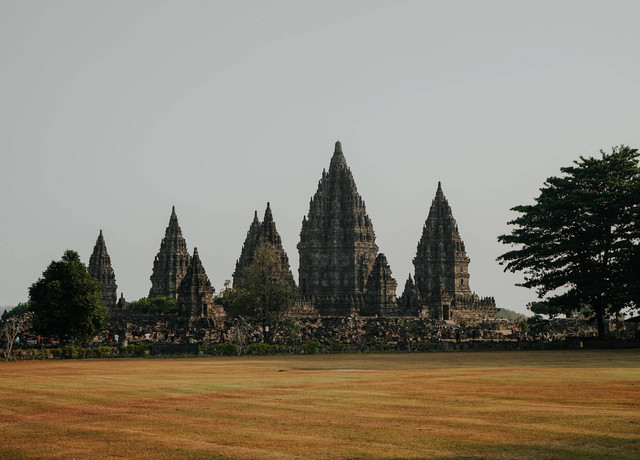 Restoran Dekat Candi Prambanan yang Lezat. Sumber: unsplash.com