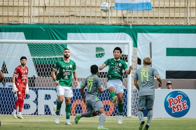 PSS Sleman vs Persebaya di Liga 1, Sabtu (26/8/2023). Foto: Instagram/@pssleman