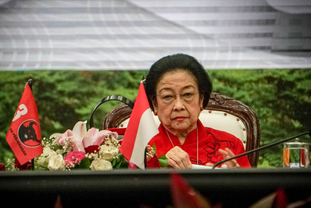 Ketua Umum PDIP Megawati Soekarnoputri menghadiri pertemuan dengan Partai Hanura di Kantor DPP PDIP, Jakarta, Senin (28/8/2023). Foto: Jamal Ramadhan/kumparan