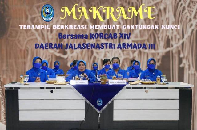 Ilustrasi Jalasenastri adalah organisasi istri Tentara Angkatan Laut Republik Indonesia. Foto: Kumparan. 